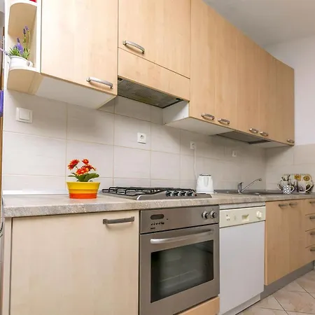 Vedro Kanica * Rogoznica (Sibenik-Knin)